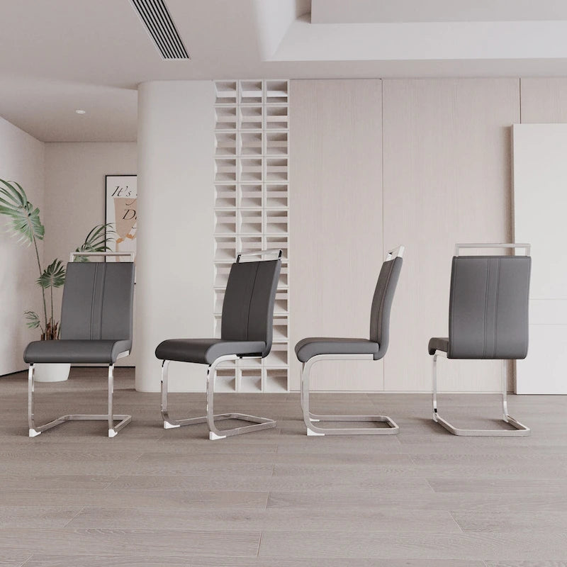 Chaise de salle à manger capitonnée à dossier haut en similicuir avec pieds en métal