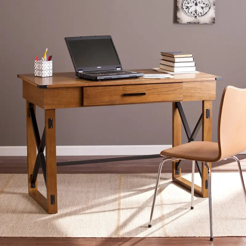 Bureau Carlan en pin vieilli à hauteur réglable